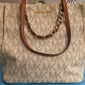 Michael Kors Handbag Totebag